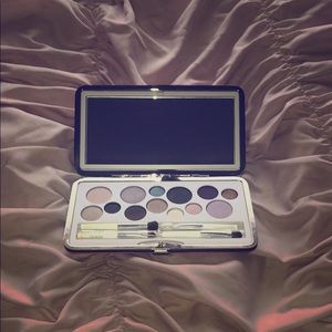 Clinique makeup pallet!